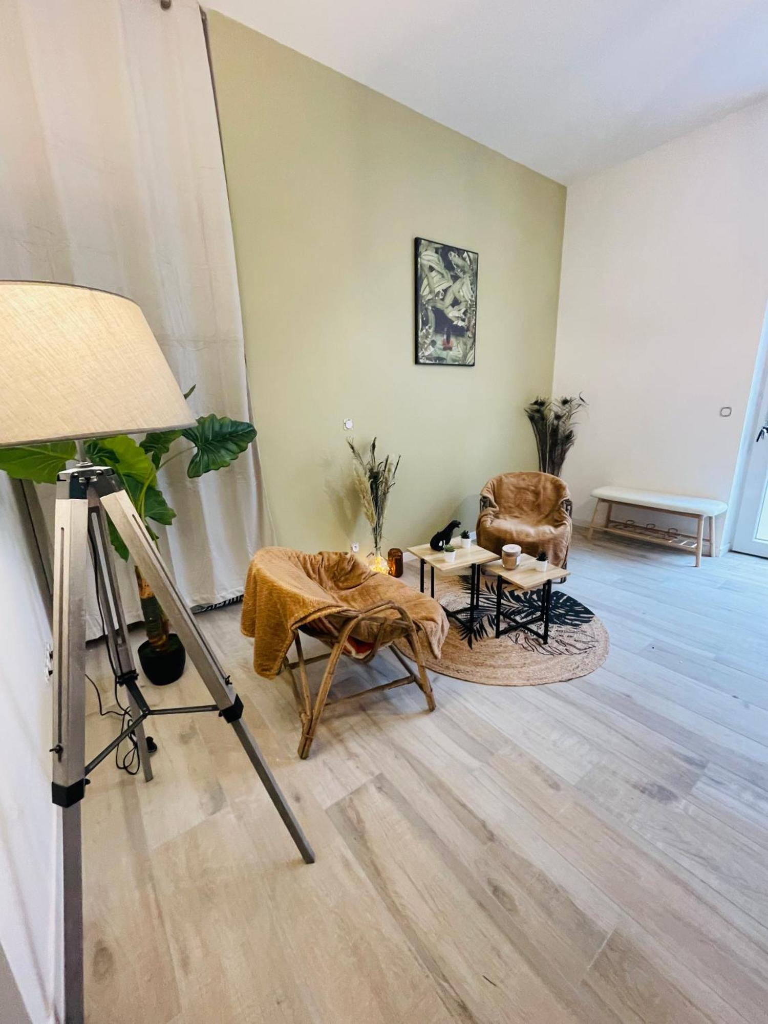 Jungle Love Room De L Hermitage 罗纳河畔的图尔农 外观 照片
